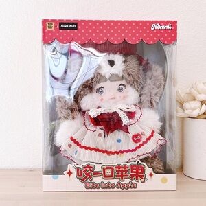 Nommi 400% Bite into Apple Series Plush - Limited Edition - NIB